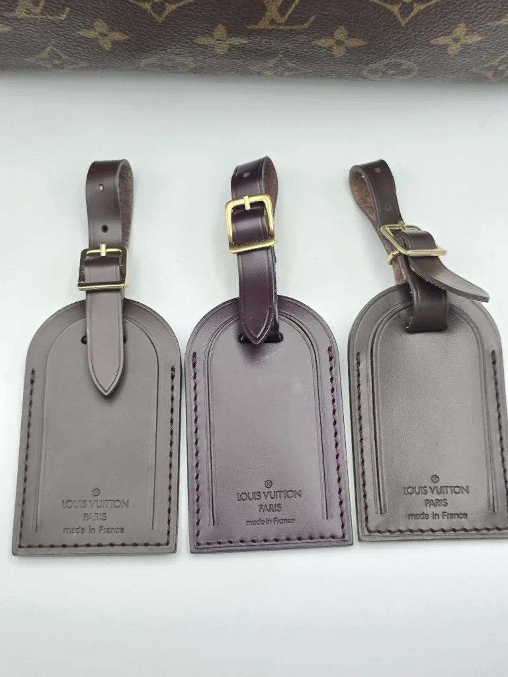 Authentic 1 Louis Vuitton Brown Leather Luggage Tag – Excellent Condition